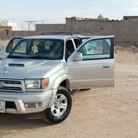 فور رنر • ٢٠٠٠ • فور ويل