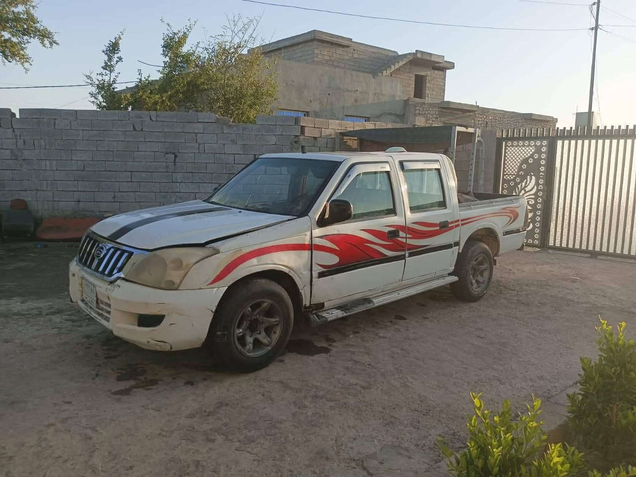 للبيع بيكم كنوه ٢٠٠٩ رقم بغداد مميز
سنويه عضم عاج 
تحويل مباشر
ردت اعمرها فصختها  وحتاجيت فلوس ف ابيع على وضعها غراضها كلها موجوده وكامله نقص بس دشبول يرادلها جديد 
ولباقي بس تتشدشد السعر ١٩ بسعر لرقم
مكاني الرمادي ***********
