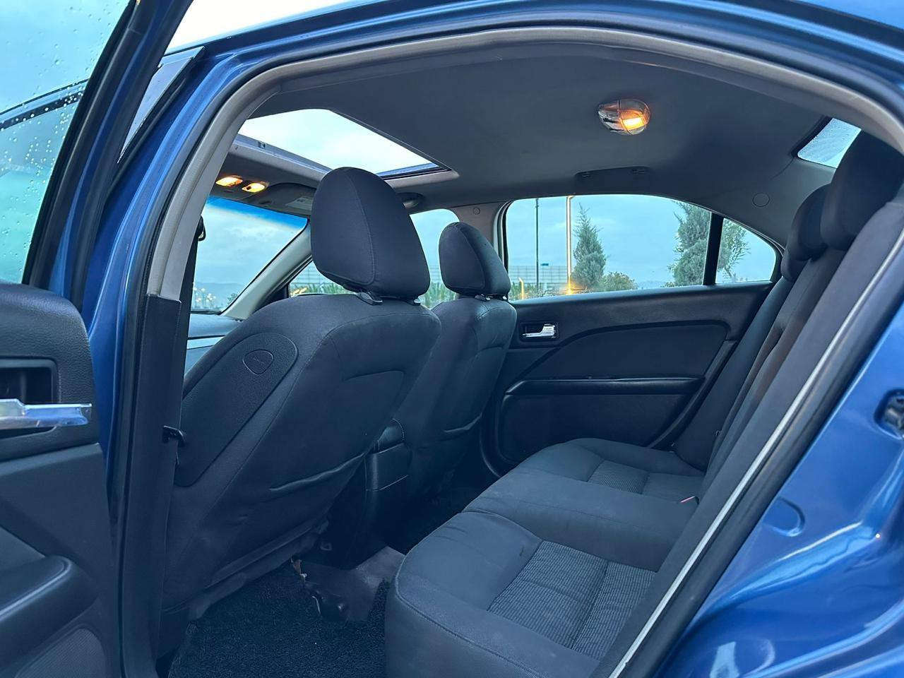 فورد فيوجن ٢٠١٠ للبيع
محرك V6-3000 
تحكم ستيرن 
كشن قماش لون اسود
فتحه سقف (سلايد روف)
رقم سليمانيه الجديد
 بيهة دخان ابيض بالمحرك
السعر 90 $
للتواصل واتساب مكاني بغداد الغدير 
***********
