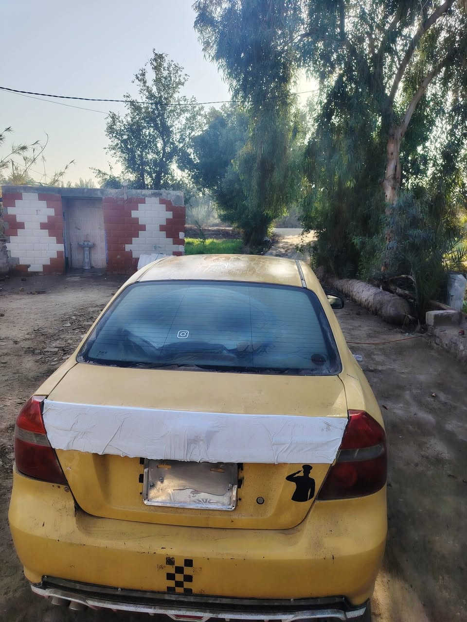 السعر ١٦ بدون عمله 2009 سياره كلك حلوه  ولاعليه شبيه شاشه كامله يعني  مدوشمه فقط مكينه٠ مفتوح مو  بيه خيط بخار قليل  كلش كير مكفول سياره  مكفوله من الضربه لاسنويه ولارقم مكفوله من السرقة وطلب مو شراي خيك لا تخابر ***********13 المكان ديوانيه
