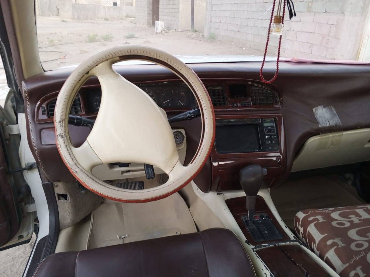 سلام عليكم للبيع بطه متصل موديل 92 رقم بغداد انكليزي
تحويل ثاني يوم 

كير ومحرك واكسن وتواير خير من الله مكفولات بشرط 

محرك 3000 تبريد شغال 

لايت زنون 

كهربائيات كامله 

مكلف ب نشر 

***********

مكان شطره 
سعر 47وبيه مجال
