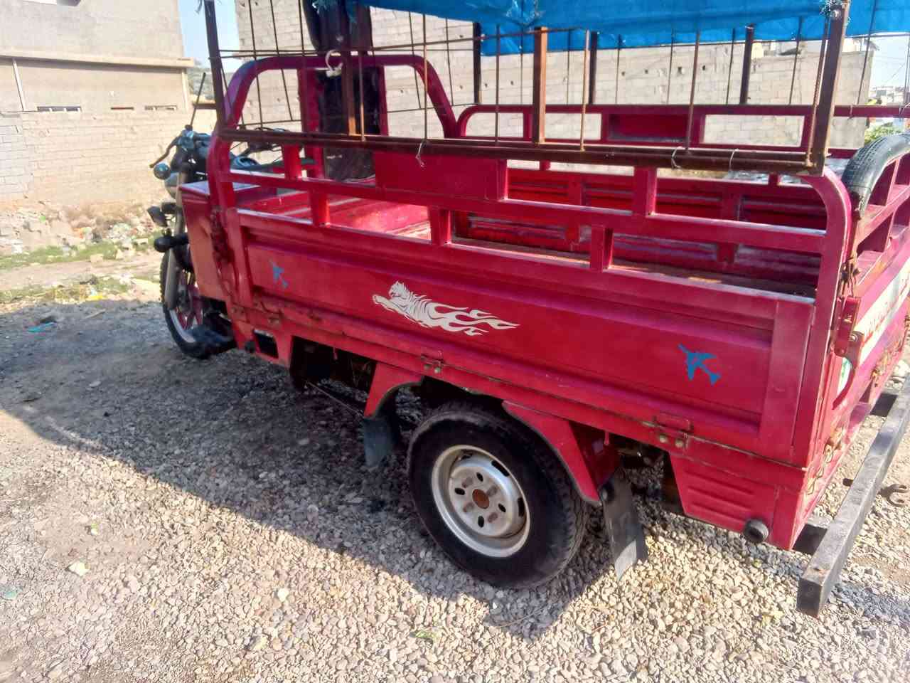 السلام عليكم ستوتة للبيع موديل 2020 السعر مليون و ربع المكان ديالى ***********
