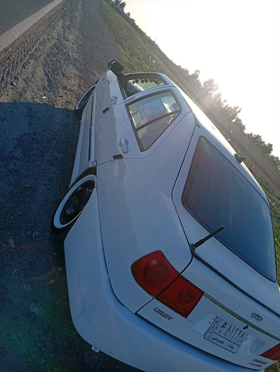 سلام عليكم سياره شيري للبيع موديل 13 رقم بغداد مشروع وطني سنويه جديد كير محرك جديد بلادي قبق ابيض الي مرغوب سياره كهربائيات كله شغالات منضومه زينون بدون اي نقص مكان كركوك ***********
