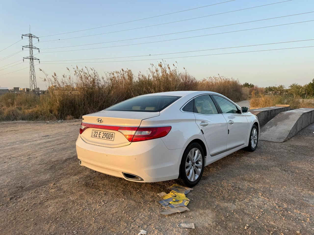 ازيرة مديل 2013 خليجي كفاله من التبديل والحادث سيارة جديده وفول مواصفات مكينه كير حدادية كلها بالكارتون بعدها السيارة جديده ماشيه ١٩٠ الف رقم اربيل بسمي سنويه توها صادرة لل ٢٠٢٩ السعر (١١٥)  مكلف بالنشر اتصل على راعيها واستفسر 
***********
مكاني الشطرة
