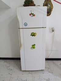 ثلاجة • للبيع