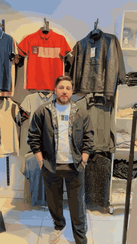 شباب تحبون تلبسو سوت او قمصلة وحدها متوفرة بلونين اسود والبيجي سعر القمصلة 20 الف والبجامة 10 الف قياسات من s الى 4xl يوجد توصيل جميع محافظات للحجز *********** #العراق #ملابس #بغداد
