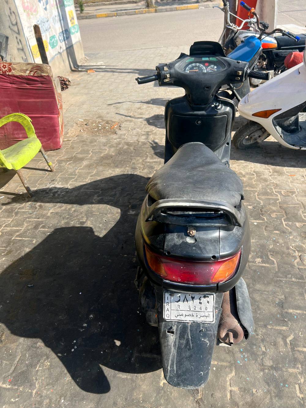 سلام عليكم دراجه فراشه للبيع كامله مكمله ماناقصه شي نكره سلف جاهزه من كلشي كيج بانزين كيلو متر صطاب لايت العنوان البصره تنمومه سعر 350 