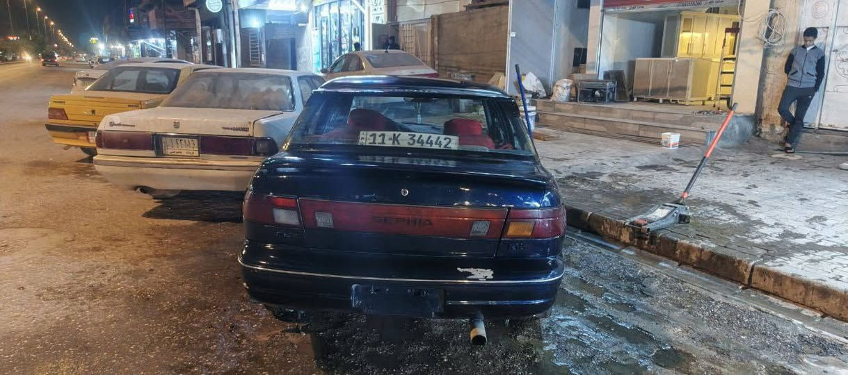 سيفيا للبيع 
كيا سيفيا 93مسكر اوتو رقم بغداد انكليزي باسمي مداور ثاني يوم 
38وبيها مجال بسيط مكانها النجف الاشرف 
***********
