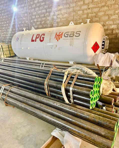 السادة المستثمرين أصحاب المحطات ومنافذ الغاز تم وصول خزانات غاز LPG الى مخازن شركة قمة النرجس للخدمات النفطية سعة 5 طن وسعة 10 طن مع وصول أنابيب كربون ستيل وملحقاتها وتم افتتاح فرعنا الثاني في منطقة التاجي والعمل على تصنيع اسكد LPG بجميع السعات وبانسب الأسعار مع وصول مضخات جميع السعات ووصول مخفضات الضغط ومقاييس الضغط مختلف المناشئ مستعدون تجهيز وتنفيذ وعمل محطات ومنافذ ومعامل الغاز مع تحيات شركة قمة النرجس 
للخدمات النفطية 
***********
***********
