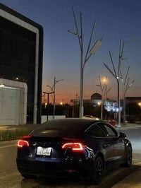 Tesla model 3 2022  سنكل شحنه وحده من بغداد الى اربيل   حادث مرفق    م...