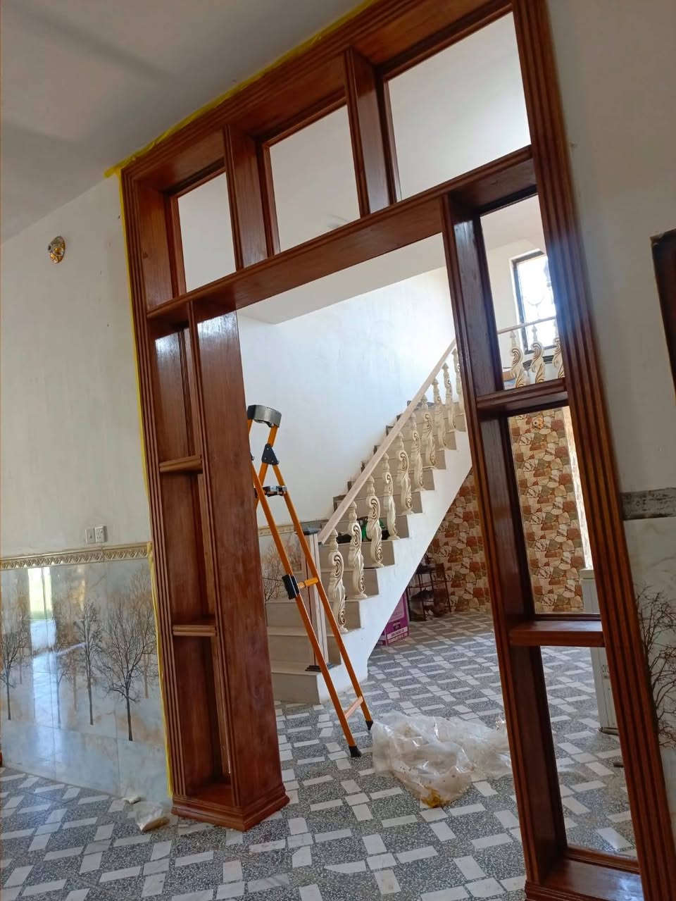 السلام عليكم اليريد تصليح اخشاب أو صبغ غرفه صاج أو  ابيض بوب كافت تصليح وصبغ الخشاب بخدمتكم وين مجان اشتغل وسعار مناسبه شغلي موقعي بلبيوت وين مجان بخدمتكم والتزام بلمواعيد رجال اريد اعيش عل باب الله وين يصير رزق اروح اشتغل *********** وتساب
