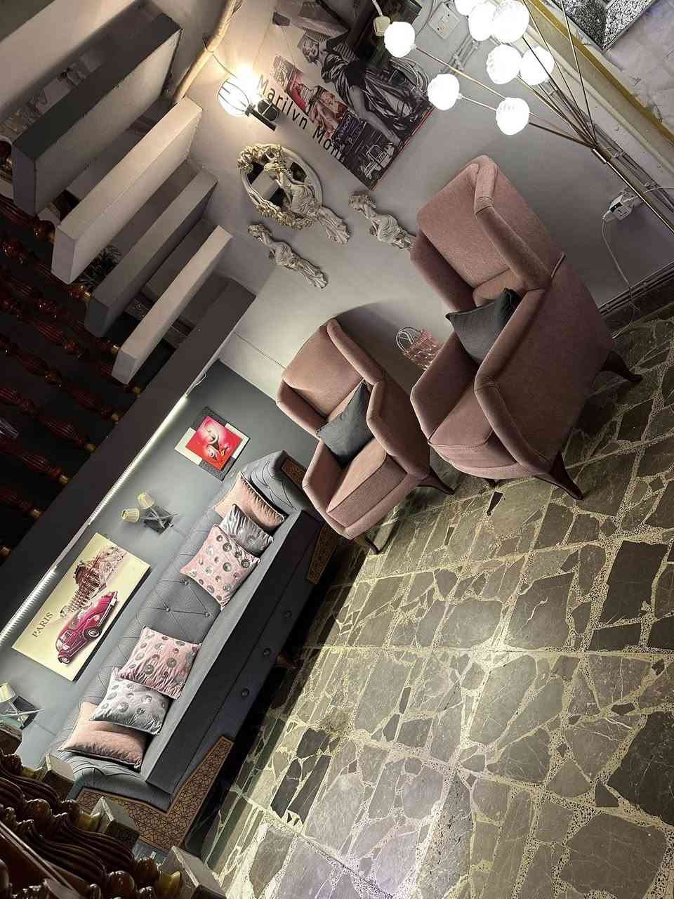 للبيع تخم تركي اسود ٨ مقاعد سرير يصير مابي اي ضرر بردات  بوفيه فقط تلفزيون وياهة لوحات طبله وسطيه تركي زوليه برلنت ٣ في ٤   تخم عراقي وردي وصاصي ٥ مقاعد جديد غير مستعمل  موكيت ويا ٢ في ٣ العدد ٢   غراض للبيع  غرفه نوم ماليزي تكمه ٧ قطع كلشي وسعره مكاني بغداد حي القاهره السعر ع خاص رجاء


**إذا كنت صاحب هذا الإعلان وتريد حذفه لأي سبب، رجاءا أرسل رسالة إلى الدعم الفني**