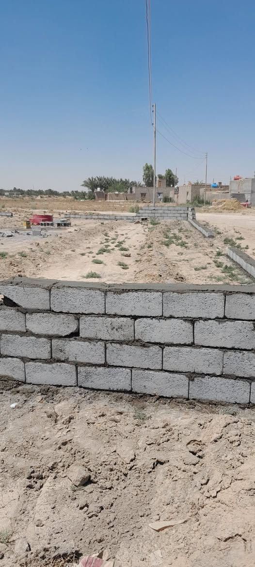 للبيع 
قطعه أرض زراعي مسيجه اربع سوف بلوك
 المساحه 570متر
حي الحكيم الثاني خلف مدرسة ائمة الهدى 
***********
