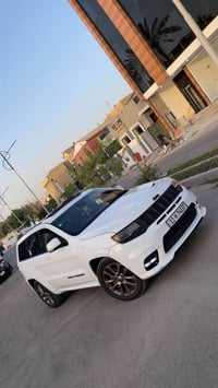 جراند شيروكي • ٣٦٠٠ • رقم بغداد