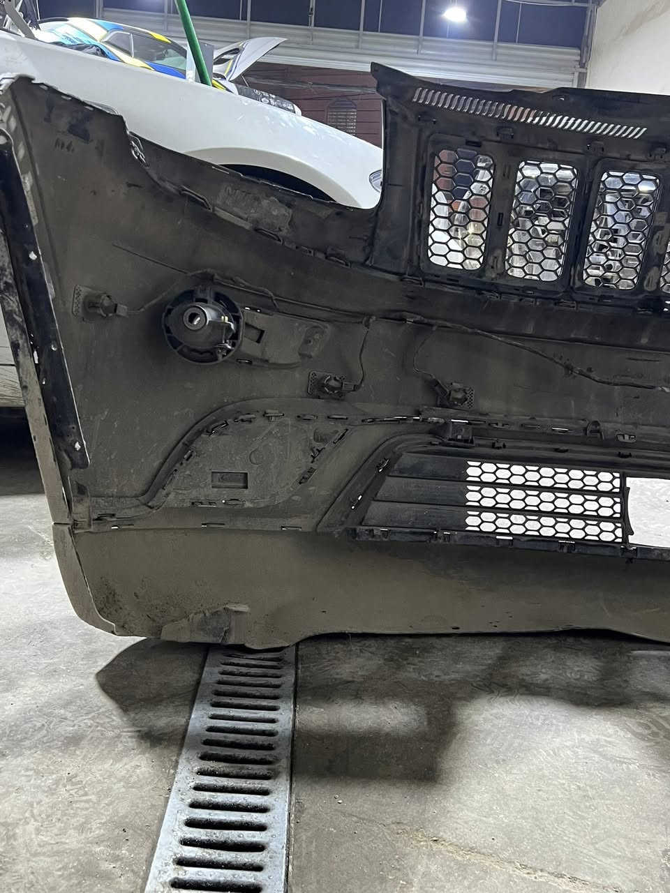 السلام عليكم
للبيع دعاميه جيب سومت 2015 كامله عدا الحساسات
***********
***********
