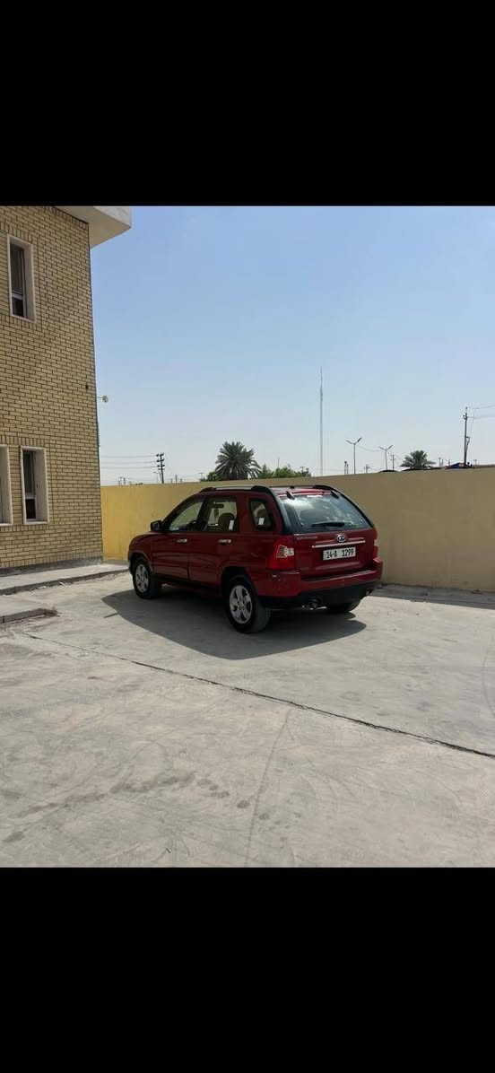 كيا سبورتج 2009 خليجي مكينه 2000 جاهزه رقم انجليزي تحويل مباشر موجود ذي قار الغراف سياره كلش جديده سعر 95 وبها مجال  مكفولة من ضربة *********** الشطره, ذي قار
