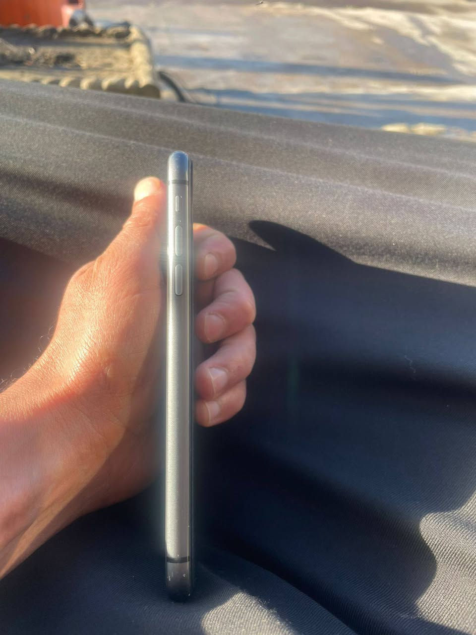 جديد يابه جديد ايفون١١ بطارية مبدل فقط١٠٠ جهاز كلو شرط فيس ايدي شغال نضيف وحلو جهاز فقط بطارية مبدل الذكره 128 السعر 205 )(***********)
