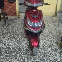 دراجه شحن خمس بطاريات مابيها اي شكال قبل يومين من اخذتها بعدها ماماشيه...