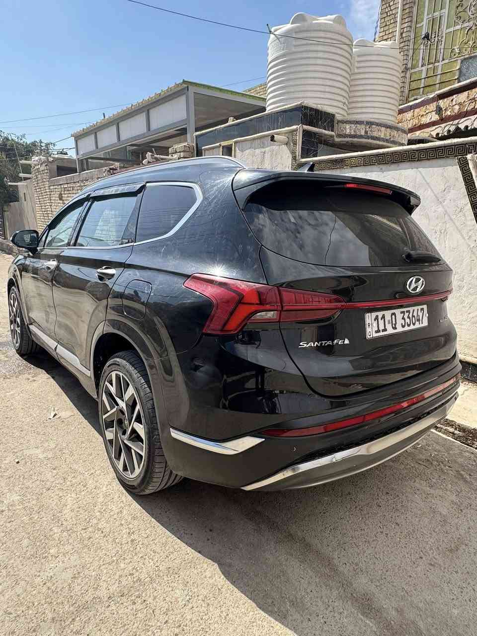 السلام عليكم
سنتافيا 2023 لمتد فول مواصفات عالاخير 
بيها 4قطع صبغ سعرها 180 
***********
