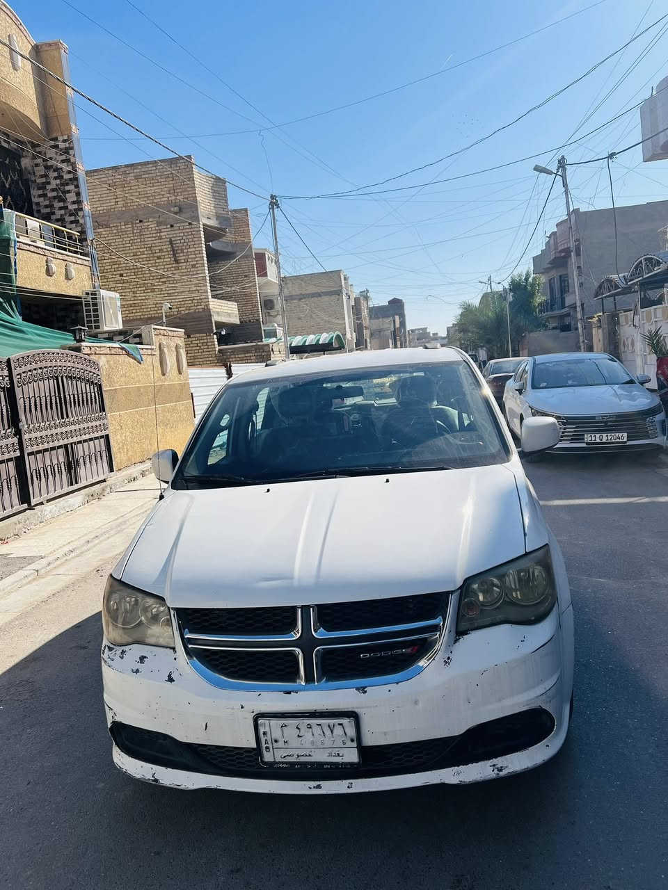 سلام عليكم
دوج كرفان للبيع او المراوس حسب القناعه

موديل /2012 

ضررها 

موجود بل سونار منزلها بل منشور

رقم /بغداد رقم الجديد صار
تجديد سنويه ال سنه32

مواصفات✨

تحكم ستيرن جهتين

مثبت سرعه

ثلاجه 

شاشه لمس ايباد جميع البرامج منصبه 

كامره خلفيه

كشنات بلع 

كشنات منفصل مغلفه 

بيبان كهرباء+جنطه كهرباء 

مرايات تحكم كهربائي 

محرك 3600

تبريد 3 قطع

جام 6 كهربائي

مانع انزلاق

نظام توفير الوقود 

تخم تاير 

مكينه +كير كفاله ✅  

السياره معروفه ومرغوبه 

وبيها هواي مواصفات جيك وشوف 

سياره جاهزه برغي ما بيها نقص

العنوان / بغداد 
   للتفاوض اتصل ع رقم 

الاستفسار /*********** ابو همام 
او.    ***********
— في ‏‏بغداد‏‏.
