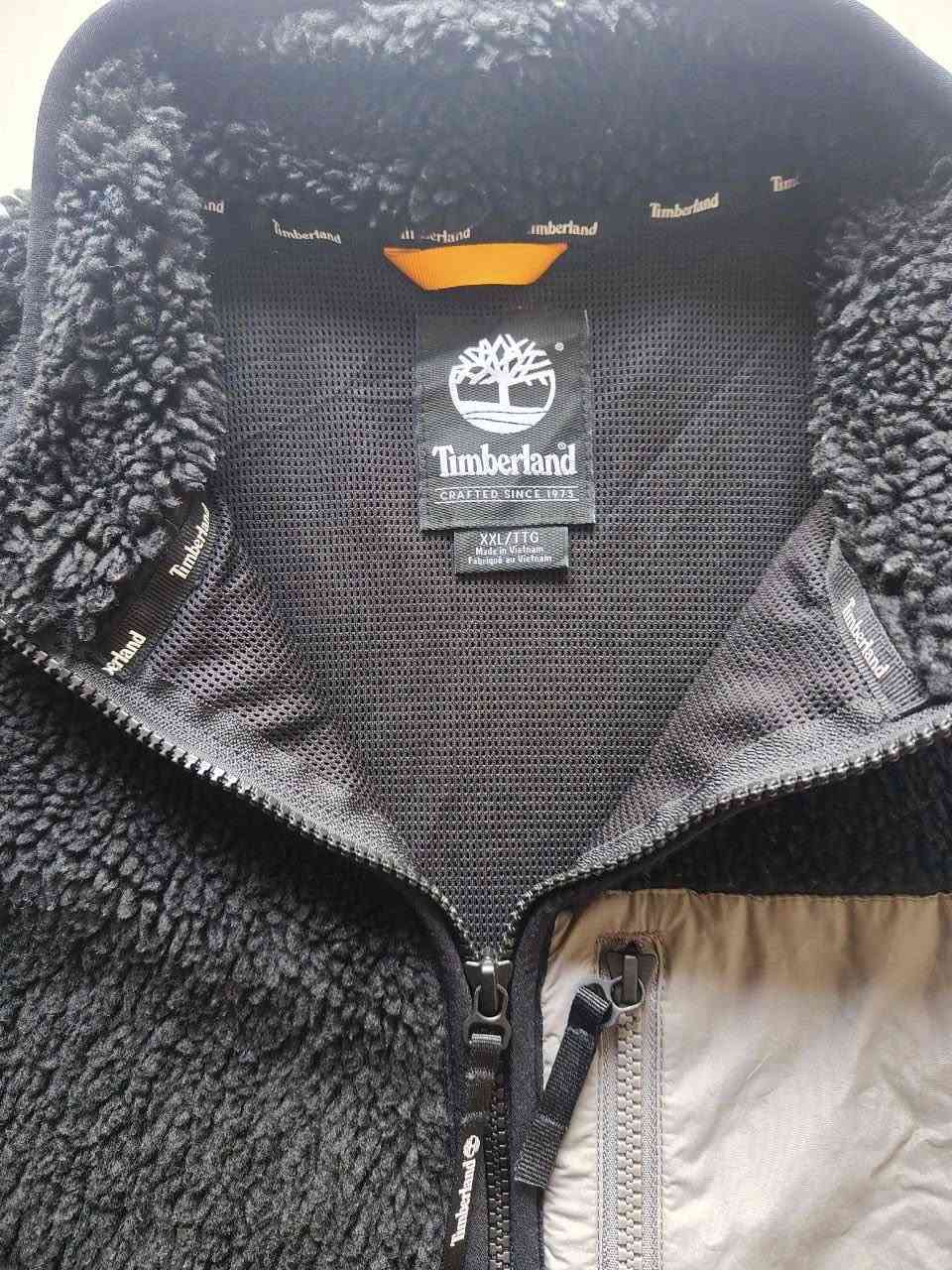 تمبرلاند من النوادر قطعة مميزة نظاقة 100%
قياس تلبس من L لحد XXL
للحجز واتساب ***********
