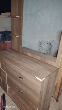 ميز تواليت • بمراية