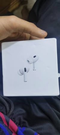 ايربودز برو الجيل الثاني • مستعمل قليل • توصيل لجميع المحافظات