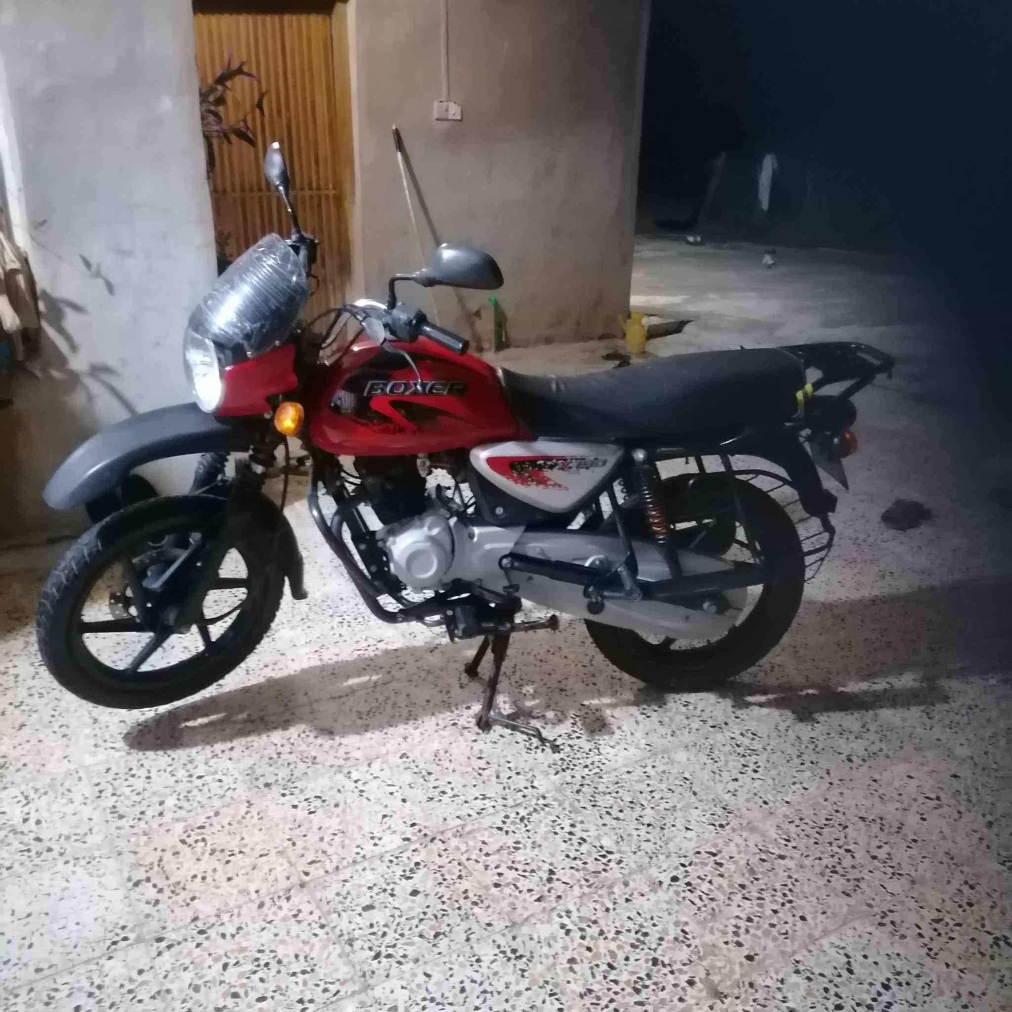 سلام عليكم لبيع دراجه بوكسر مديل 2022مكفول التصال عل الرقم***********
