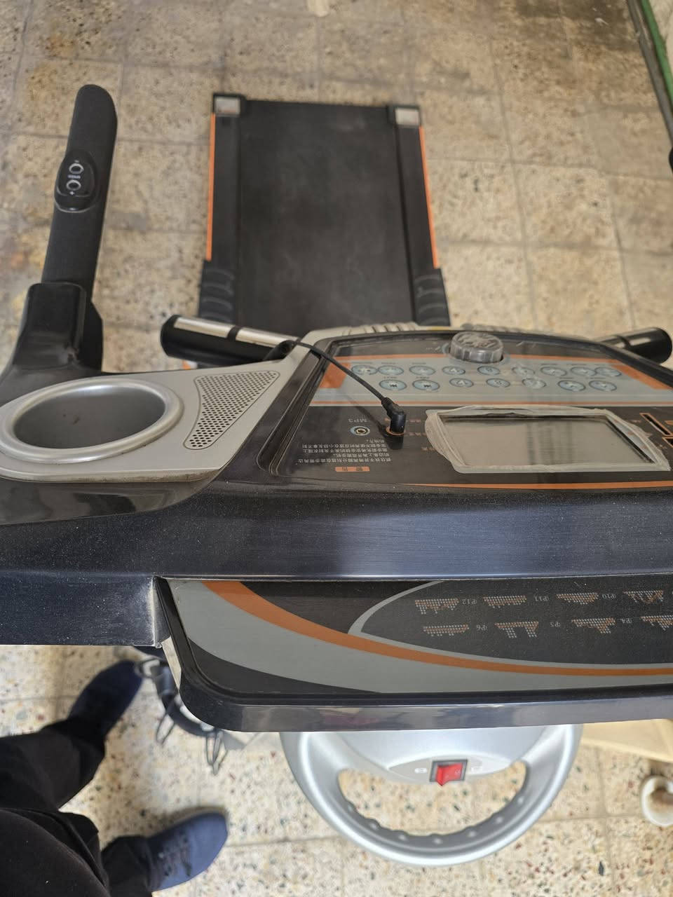 جهاز جري نضيف.   150. كيلو. جبلي.  تكسير شحوم. .   MP3.   لمس   حي العدل.  250. الف. 
مراسله ماسنجر


**إذا كنت صاحب هذا الإعلان وتريد حذفه لأي سبب، رجاءا أرسل رسالة إلى الدعم الفني**