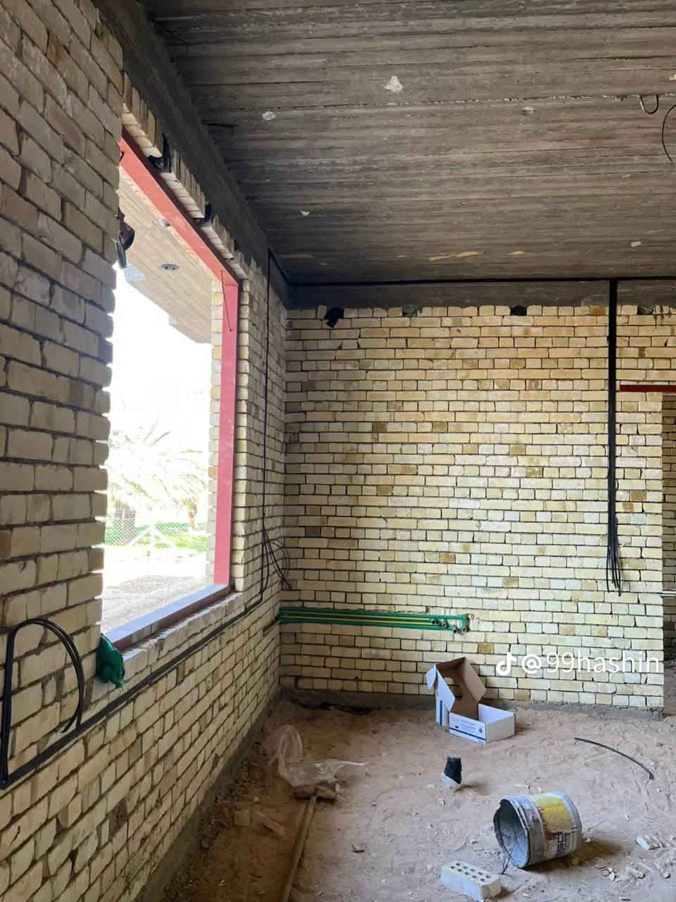 كهربائي ***********
