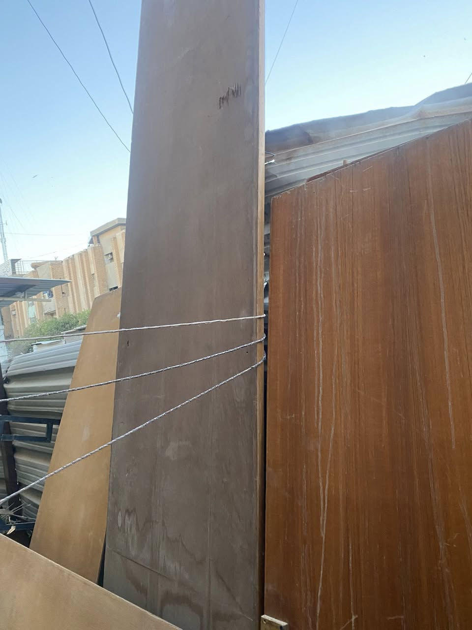 السلام عليكم كنتور تفصال صاج عراقي خمس ابواب مستعجل على بيع الي يريدة يتفضل وعندي توصيل ***********
