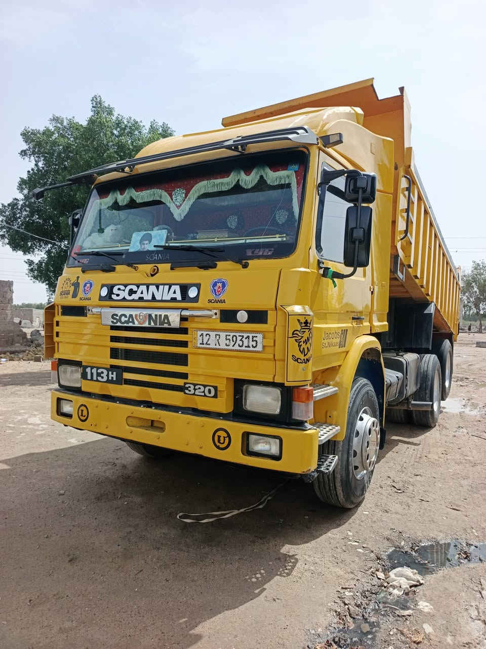 السلام عليكم 
للبيع 113 سحال عضله تخم تاير 
مكينه كاورين كير 5×5 شاصي كفاله 
بدي جديد غماره جديده
رقم نينيوه مشروع وطني ابسمي جديد 2030
السعر 190 رقم الهاتف ***********
