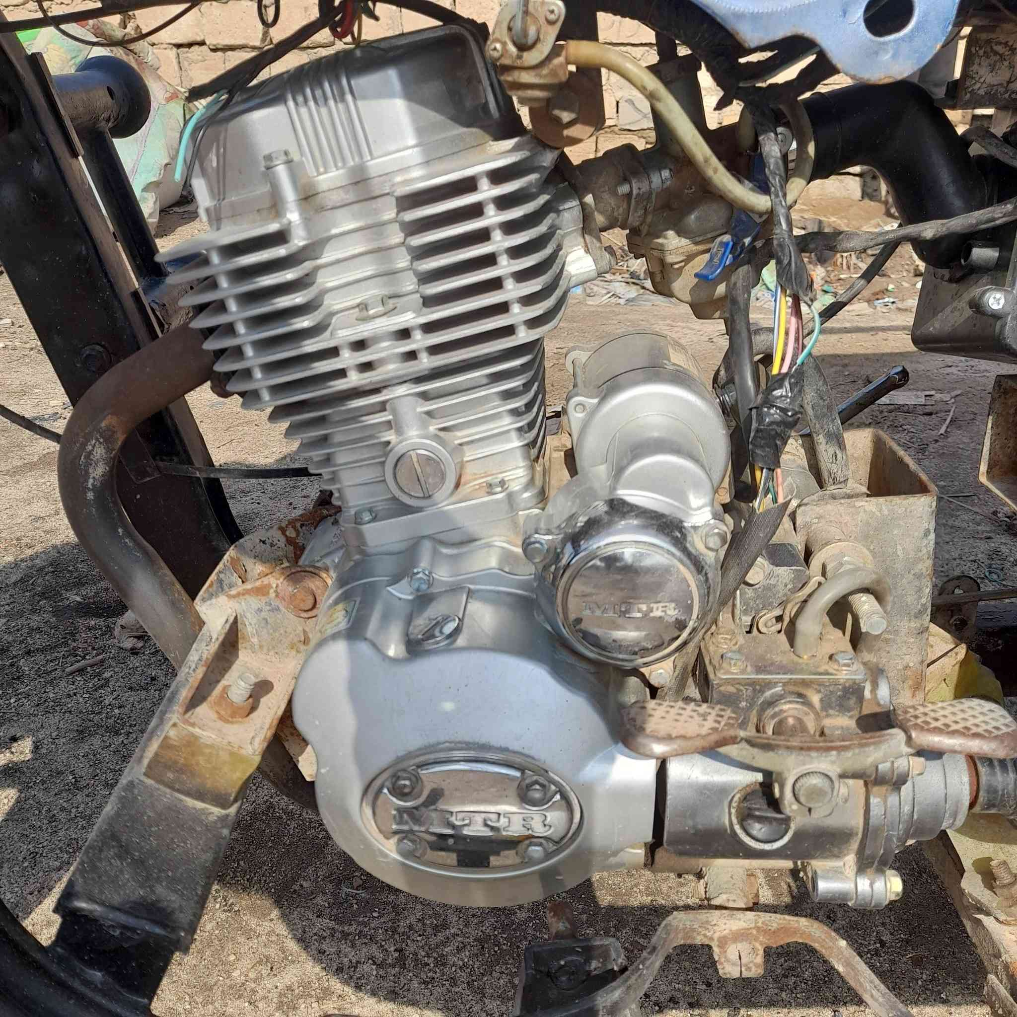 السلام عليكم عندي ستوته كلك للبيع نضيفه مكاني طريق نجف عمود324هاذه رقمي ***********سعر ست ميه وخمسين وبهيه مجال لشراي
