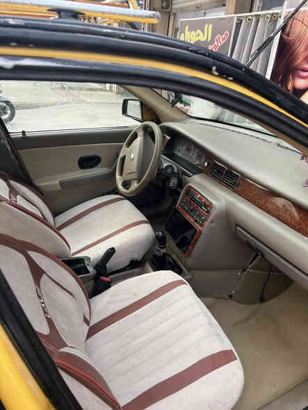 سلام عليكم سيارة سمند للبيع موديل 2011جاهزه
مكينه كير فرنسي جديد
تبريد شغال 
تخم تاير صدر امامي خلفي نضيف باتري جديد 

بيه صبغ بالجاملغ الخلفي وباب السايق بي بارد 

رقم بابل مشروع وطني شرط التحويل مكان السياره بغداد الشعب السعر 29\\شراي يخابر ***********
