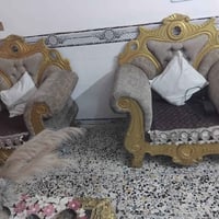 تخم • ٥ مقاعد • نظيف