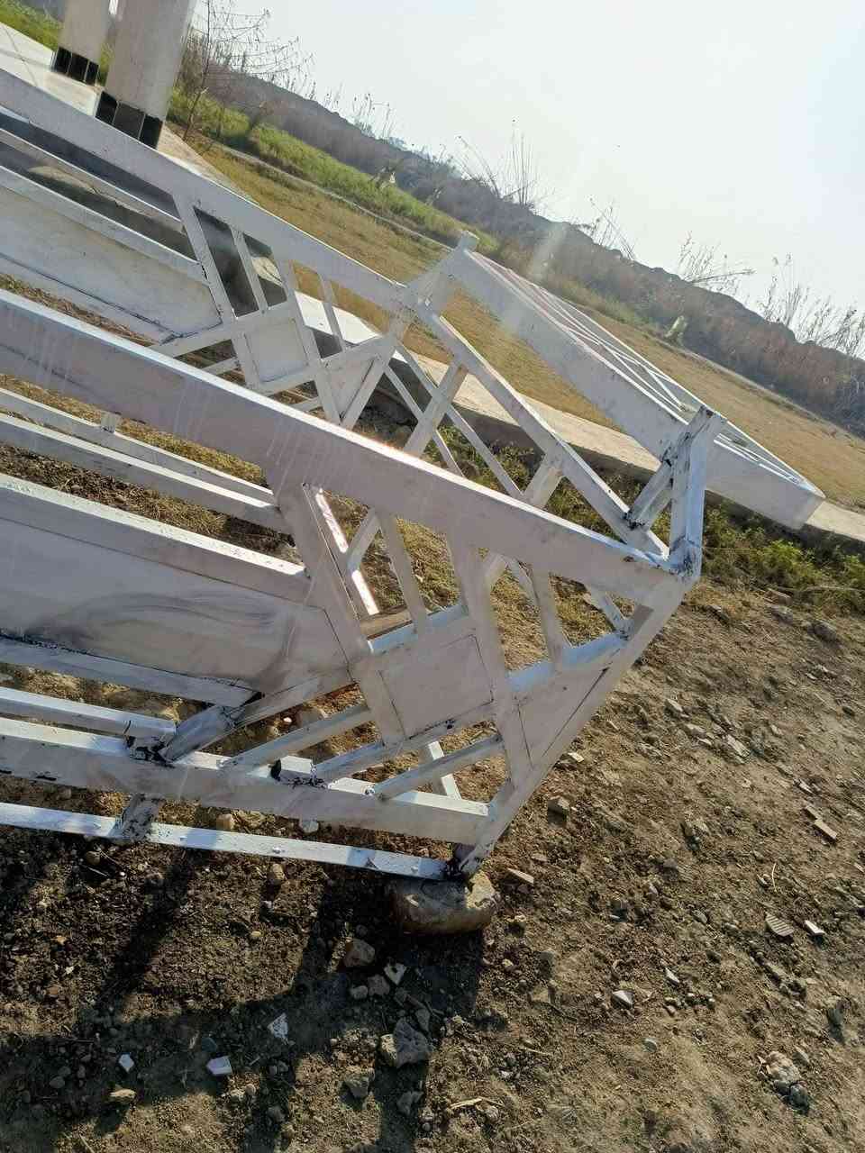 محجر كيا نثية سعر 250بي خياس ومصلح مكان بغداد الوسفية جسر الرابع ***********
