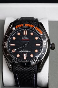 أوميغا سويس • زجاج زفير • سير ربّار طبي