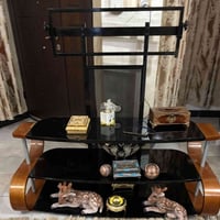 ميز بلازما • قطعتين • نضيفات