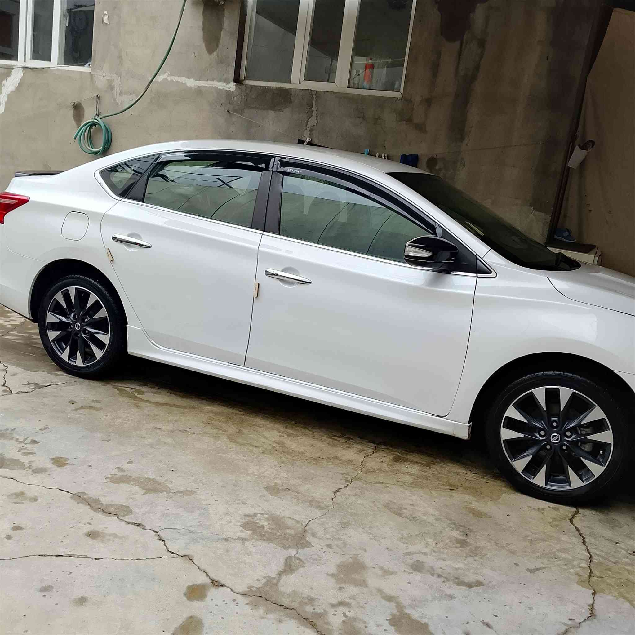 نیسان سێنترا2017ئێس ئاڕ فوڵ بە س سڵایدنیە زۆرجوانوخاوینە بە ناوی خۆمانە سە نە وی دووپە ڵە بۆیاخی هە یە بێ ناوگرتن ژمارە*********** ❤نرخ113گە ڵا مە جال سە نە وی نوێیە تامانگی 12/2028
