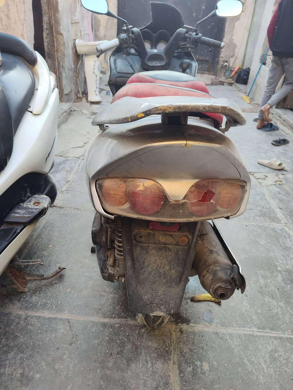 دراجه شغاله ابيع بسعر التفصيخ
قيم واخذها مكانها بغداد مدينه الصدر 
***********
