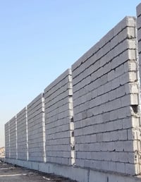 خلفه بناء بلوك اشتغل قطعي على دبل وبل يوميه متفرق حاليا للتصال او خاص0...