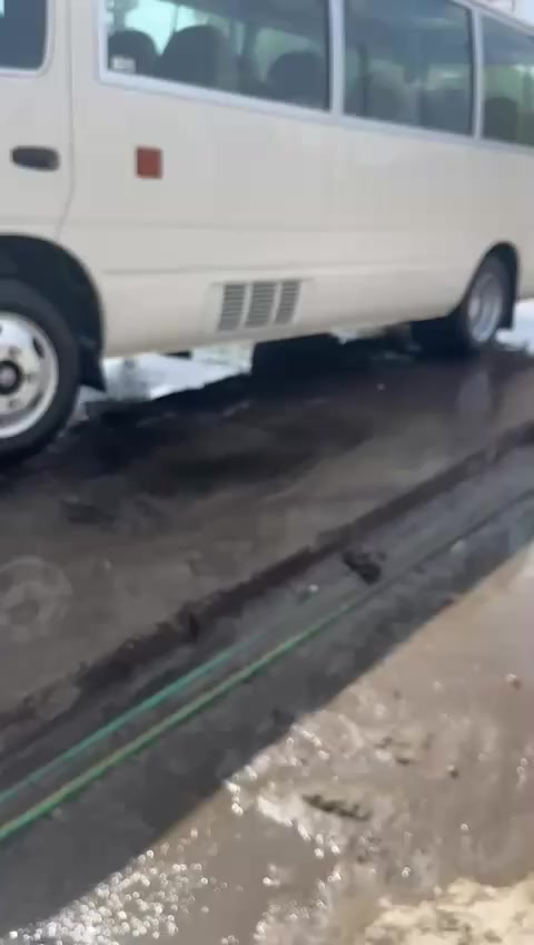 السلام عليكم رمضان كريم عليكم سيارة للبيع موديل 2014 شمالية رقم السليمانية السيارة بيها شبر صبع بس السيارة البديل بلادي  والمقاطع موجودة الي مشروح بالفيديو هاذي تفاصيل السيارة  العنوان السيارة بغداد خط السكان والسعر 30الف دولار وبيها مجال قليل ***********
