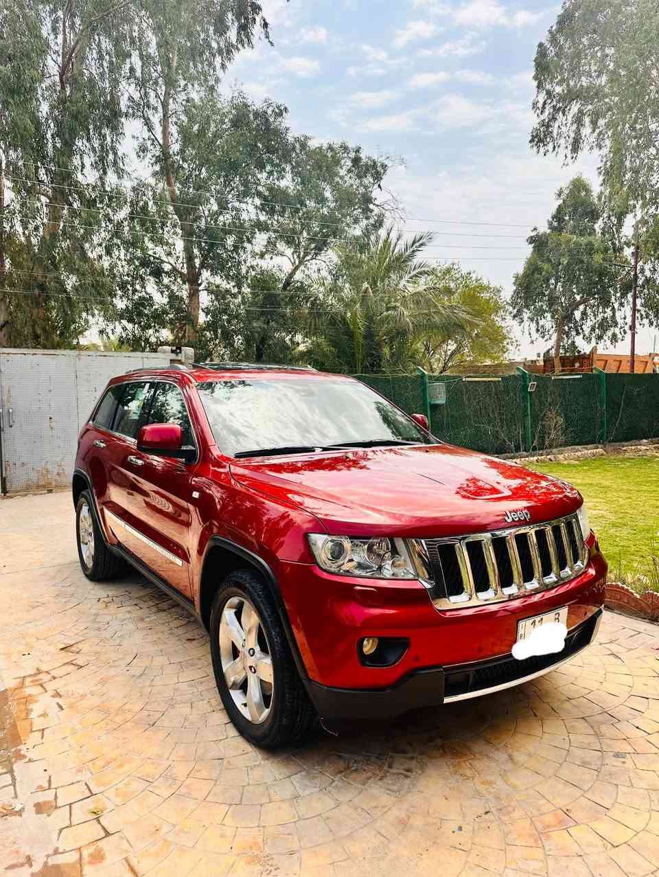 سلام عليكم /جيب /2012/ V8سلندر اوفرلاند خليجي مكفوله فقط جاملغ الايمن بارد اقل الشبر بدون صبغ   باقي السيارة مكفوله من الصبغ ولتبديل سيارة جديدة گير محرك خير من الله

المواصفات اوفرلاند 1/1 
5انضمه قياده
4*4
 بصمه تشغيل+بصمه ابواب
كشنات كهرباء +تدفئه+تبريد
ستيرن تدفئه+تحكمات 
تبريد ثلج❄️+تدفئه
جنطه شفط كهرباء
حساسات اميميه+خلفيه
كامره خلفيه
لايت ثلجي
 نضام جگات بلادي تصعد وتنزل
ويل 20كروم
رقم بغداد الجديد شبه مميز
بعد بيها هواي مواصفات معروفه ال اوفر لاند
السعر 190وبيها مجال
الرقم ***********
