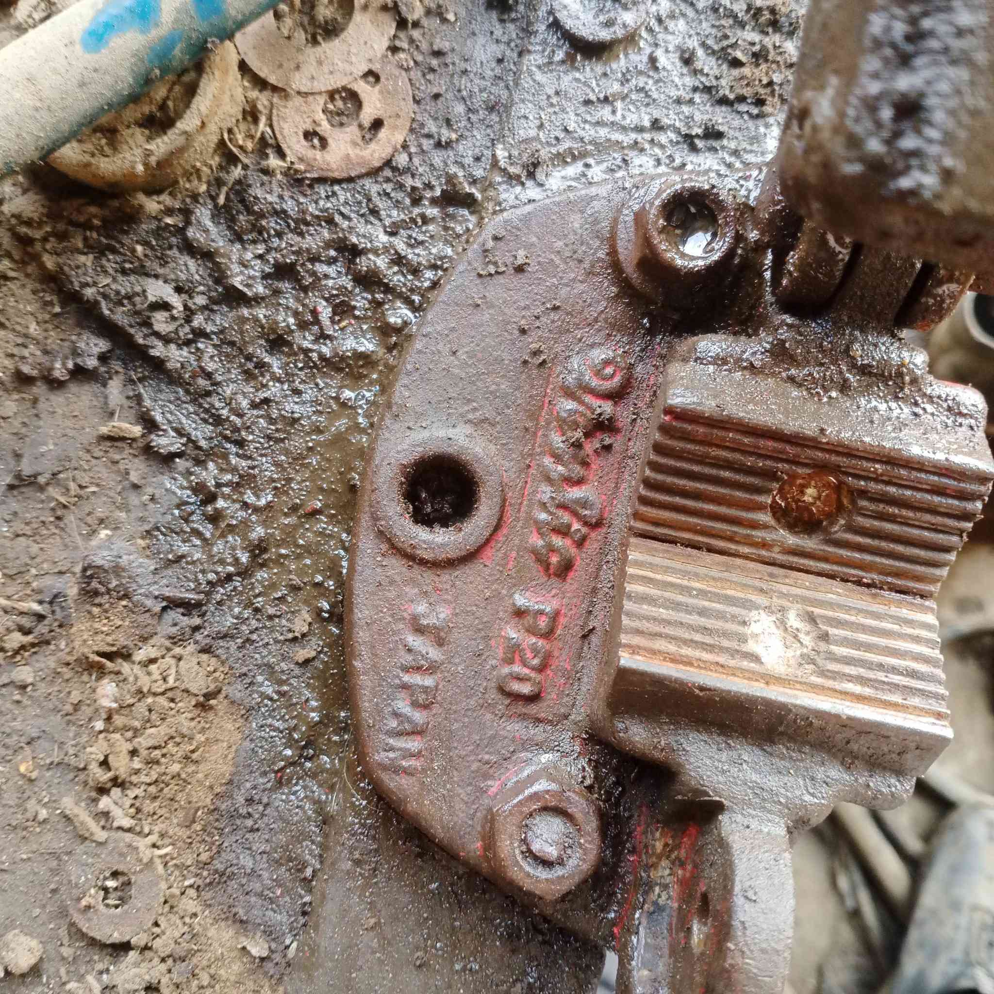 السلام عليكم للبيع مناكن الكبيره نكليزي فج وسلايت حديد تفصال يعني انسه لكسر وزغيره مال بوريات ياباني لكبيرع سعره 80الف وزغيره 35ثنينهن ب100قفل مكاني ناصريه رفاعي توصيل موجود ***********
