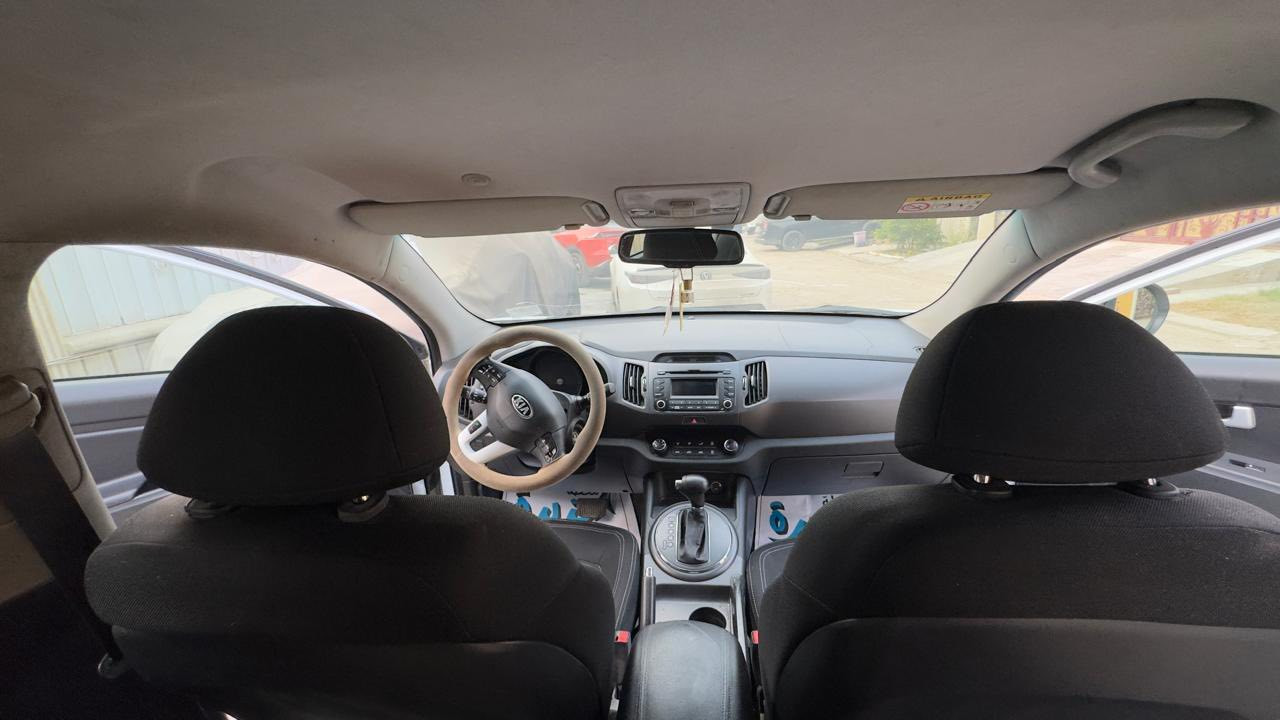 سياره سبورتج 14رقم بغداد خليجي مكفول من صبغ والضربه سياره نضيف وكامله متواجد البغداد غير متواجد على فيس اتصال على رقم ‭+964 790 165 5723‬
