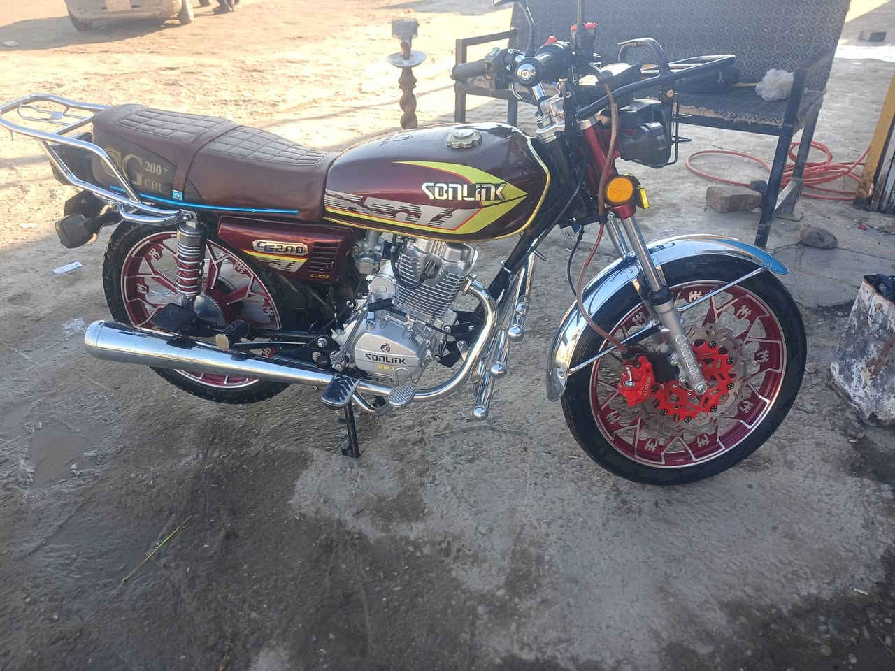 سلام عليكم موطور 2025 سيفان دراجه جديد مشدوده الدراجه بعدها لك شرط من كلشي عنوان تكريت هاتف ***********
