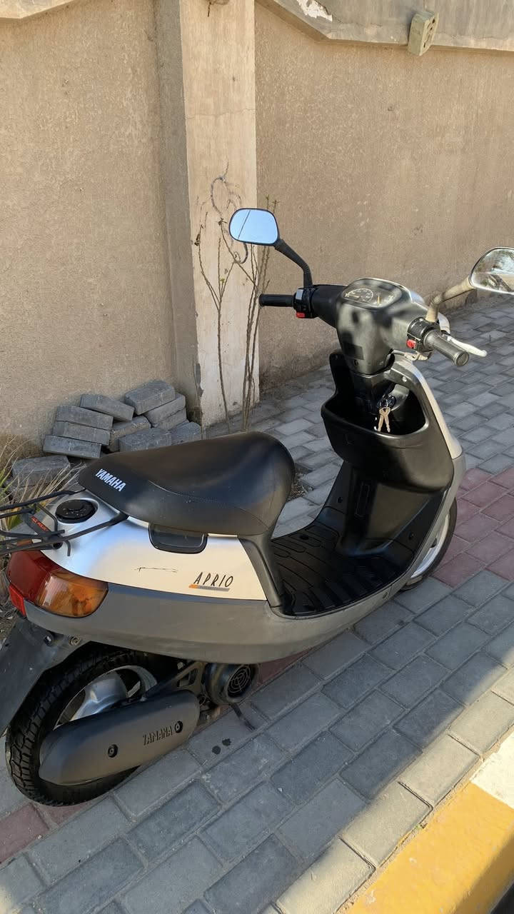 السلام عليكم اخوان
دراجه بطه موديل 2000

دبل سكليتر 

دراجه ما مفتوحه ومامبدل شي بيها كله بلادي 

السعر 650 الف قابل للتفاوض

ماعدا بعض الشخوط بالكفر فقط 

العنوان كربلاء سيف سعد 

***********
