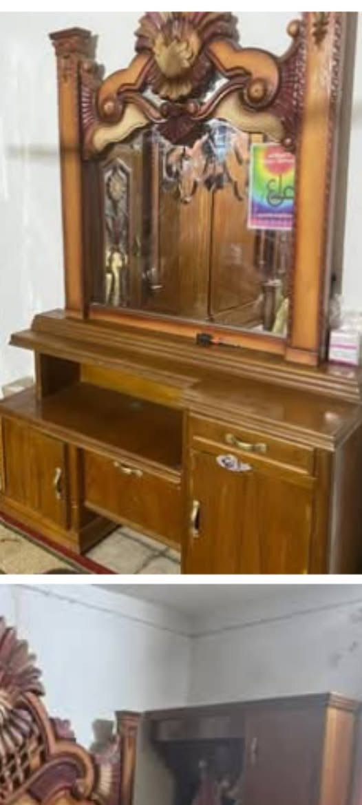 غرفه لبيع سعرها 500نظيفه مكان الشعب قرب سوق شلال0770 391 7608
