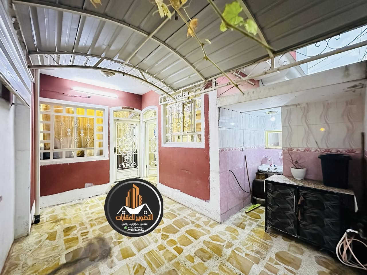 فرصه استثماريه بموقع مميز وسعر مناسب 🔥
السلام عليكم دار للبيع 🏠
في حي سومر قرب جامع التواب 
#امام_الدار_حديقة_خاصه 🌳 🌲 
مساحة 100 م²
واجهة 5 م × عمق 20 م
طابق واحد يحتوي على غرفة نوم وهول واستقبال وصحيات داخليه وخارجيه 
سند طابو الزهور 📝 
تحويل مباشر تعاقد مع الشرعي 🫆🔄
______________________

للاستفسار اكثر مراجعة مكتب التطوير للعقار سايدين الميثاق مقابل مطعم رائدر بدر وقرب جامع لا إله إلا الله 
اوالاتصال على الارقام التالية🔸
*********** واتس + فايبر
‏*********** واتس + فايبر 
*********** واتس + فايبر
 ***********  واتس + فايبر

1️⃣ يوجد بيوت  للبيع  سكني تجاري🏭
2️⃣ يوجد اراضي للبيع سكني زراعي🏡
3️⃣ يوجد تعقيب تحويل ملك عقار📋
4️⃣ يوجد  كادر مساحين اراضي📐
5️⃣يوجد كادر بناء بيوت 🧱
6️⃣ يوجد كادر تفليش بيوت 🏗
🔹 نستقبل كافه العروض التجاريه والسكنيه 
🔹وعروض الايجارات على مدار 24 ساعه
