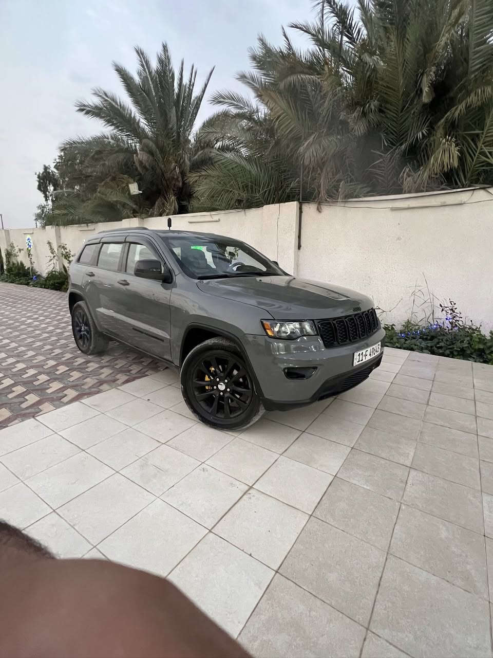 جيب شيروكي مديل ٢٠١٩للبيع فقط
لمتد فول مواصفات داخل بيجي واسود
تخم تاير جديد صدر جديد
ضربتهة موضحة بلصور جاملغ وبنيد (بدون شاصي )
مكاني بغداد الحسينية بسمي تحويل ثاني يوم 
سعر السيارة ٢٣٨ بيها مجال قليل للشراي
***********
